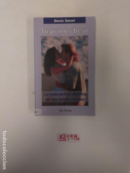 Libros de segunda mano: Su primer beso - Foto 1