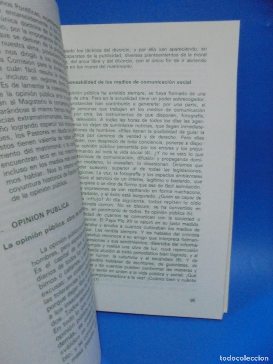 Libros de segunda mano: CUESTIONES Y RESPUESTAS. ESQUEMA DE DOCUMENTACION DOCTRINAL VI. 1978. PAGS : 196. - Foto 2
