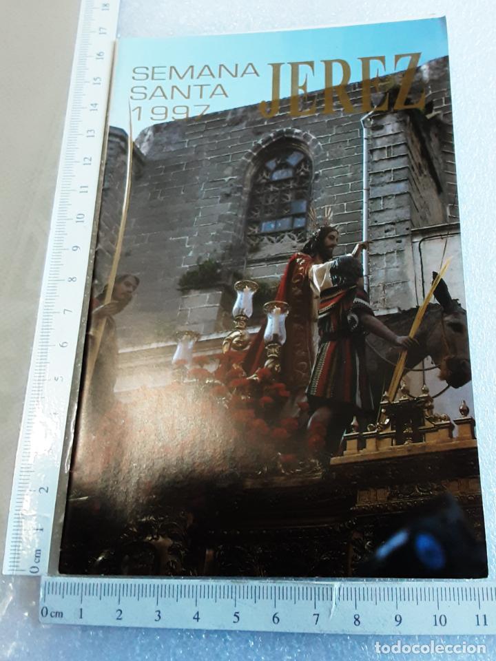 Libros de segunda mano: peque&ntilde;o d&iacute;ptico con los HORARIOS E ITINERARIOS SEMANA SANTA DE JEREZ DE LA FRONTERA 1997
