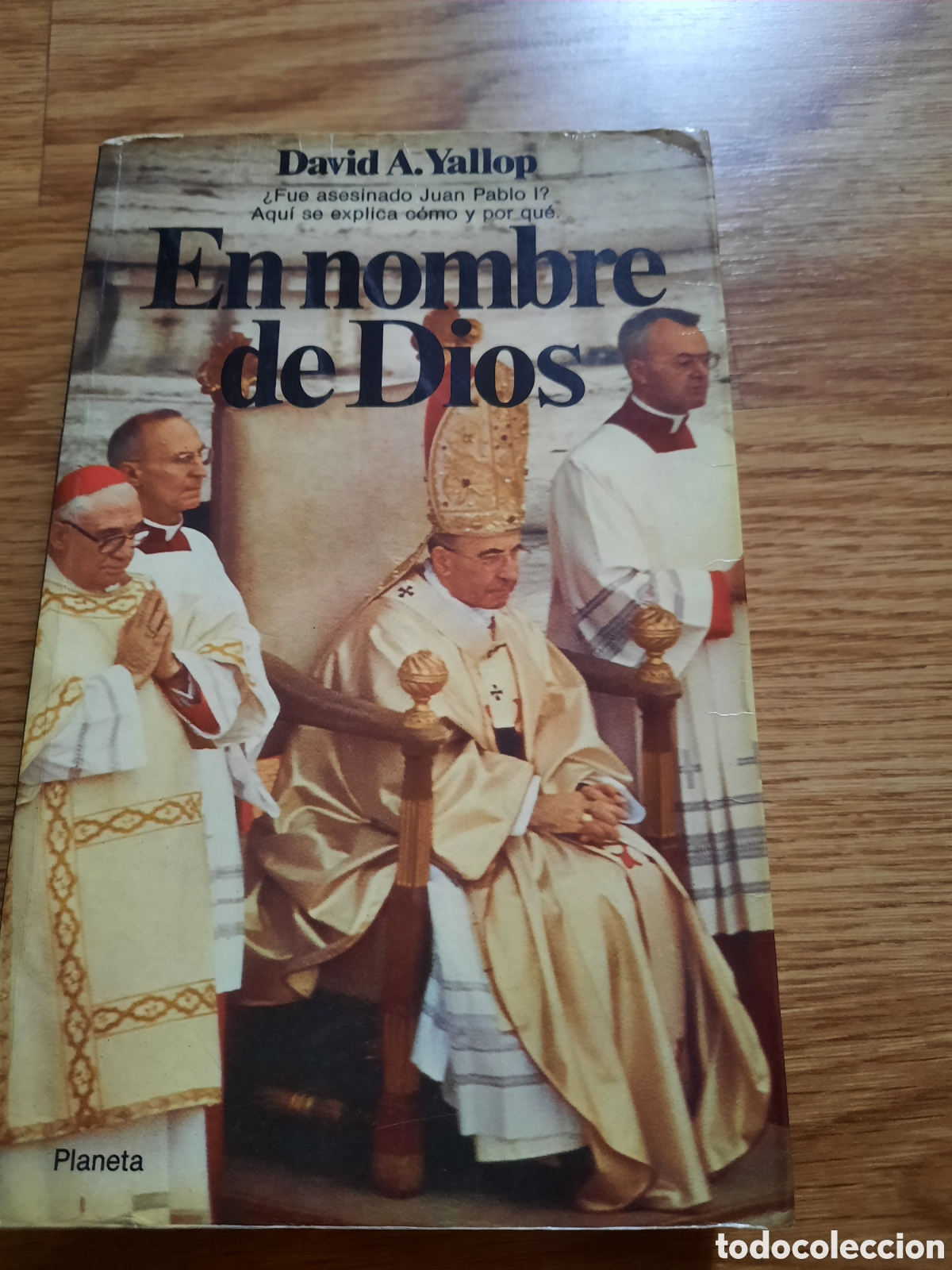 Libros de segunda mano: En nombre de dios - Foto 1