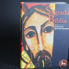 Libros de segunda mano: SAGRADA BIBLIA,VERSION OFICIAL DE LA CONFERENCIA EPISCOPAL ESPAÑOLA. Lote 397288279