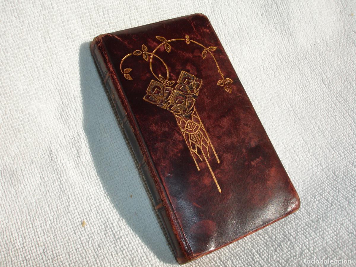 Libros de segunda mano: ferrer46. Misal, Libro de Oraciones A&ntilde;os Veinte. Mide 13,5x7,5 aprox.