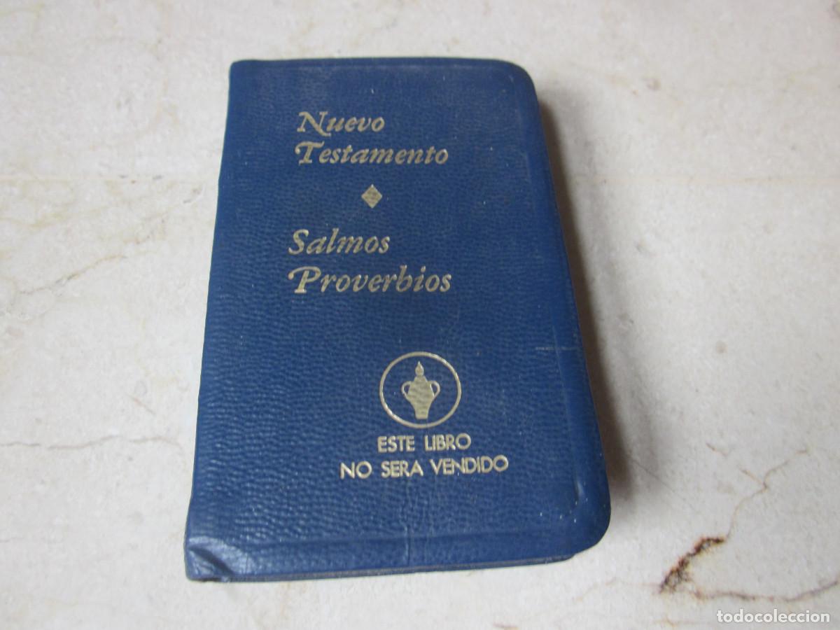 Libros de segunda mano: NUEVO TESTAMENTO - SALMOS PROVERBIOS - Foto 1