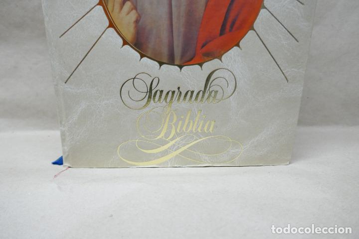 Libros de segunda mano: Sagrada Biblia - Editorial Oc&eacute;ano - Foto 3