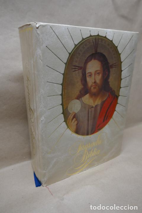 Libros de segunda mano: Sagrada Biblia - Editorial Oc&eacute;ano - Foto 1