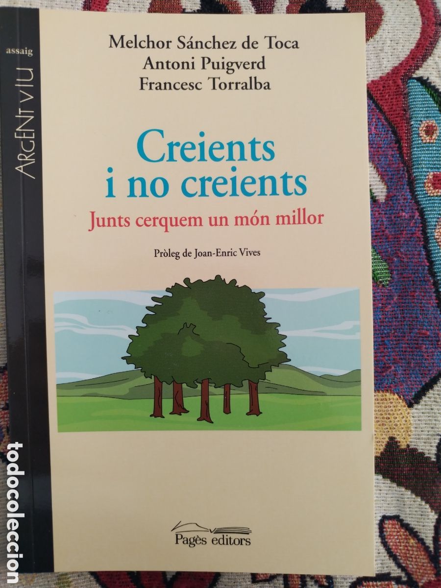 Libros de segunda mano: CREIENTS I NO CREIENTS any 2012 - Foto 1