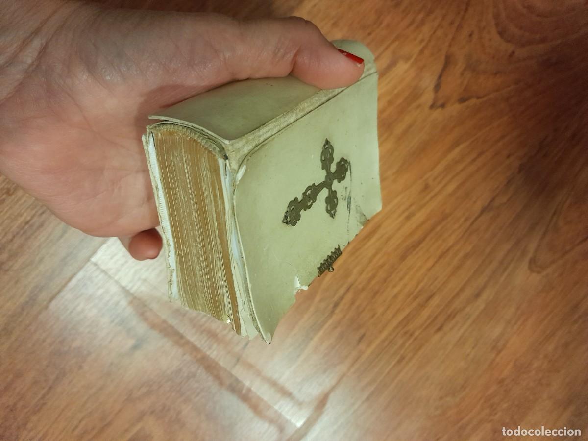 Libros de segunda mano: devocionario o libro de comuni&oacute;n - Foto 8