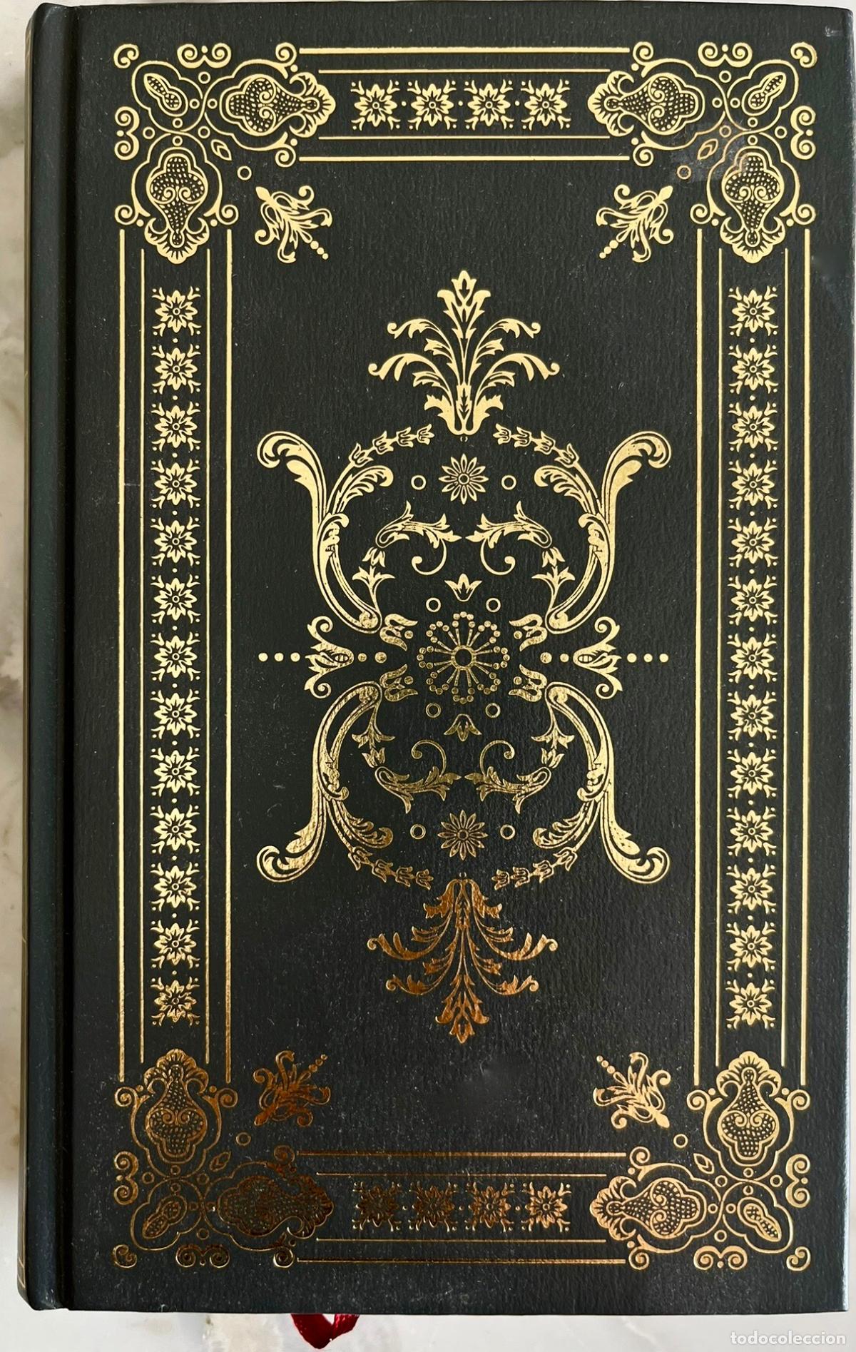 Libros de segunda mano: HIMNOS V&Eacute;DICOS, LIBRO RBA 2002 COMO NUEVO - Foto 1