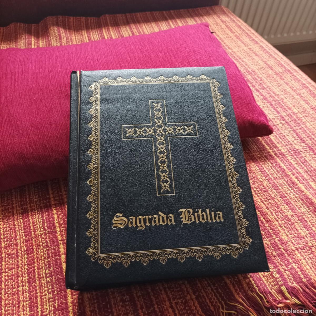 Libros de segunda mano: SAGRADA BIBLIA - Foto 1