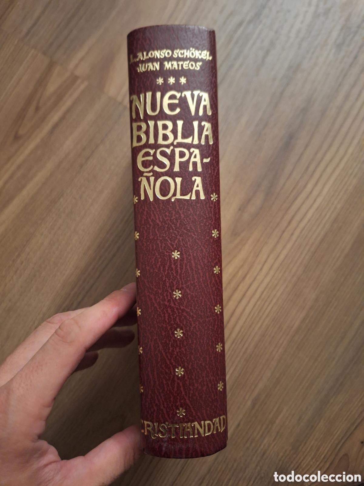 Libros de segunda mano: Nueva Biblia Espa&ntilde;ola - Foto 2