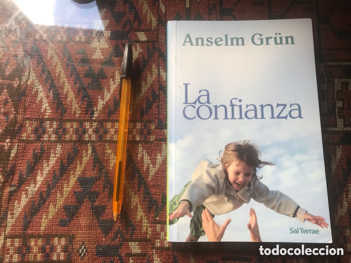 Libros de segunda mano: La confianza. Anselm Gr&uuml;n - Foto 1