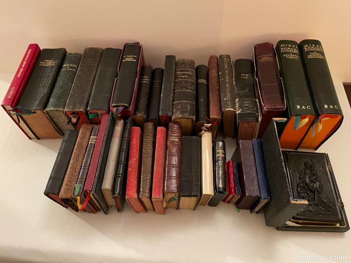 Libros de segunda mano: Colecci&oacute;n de misales y devocionarios - Foto 1