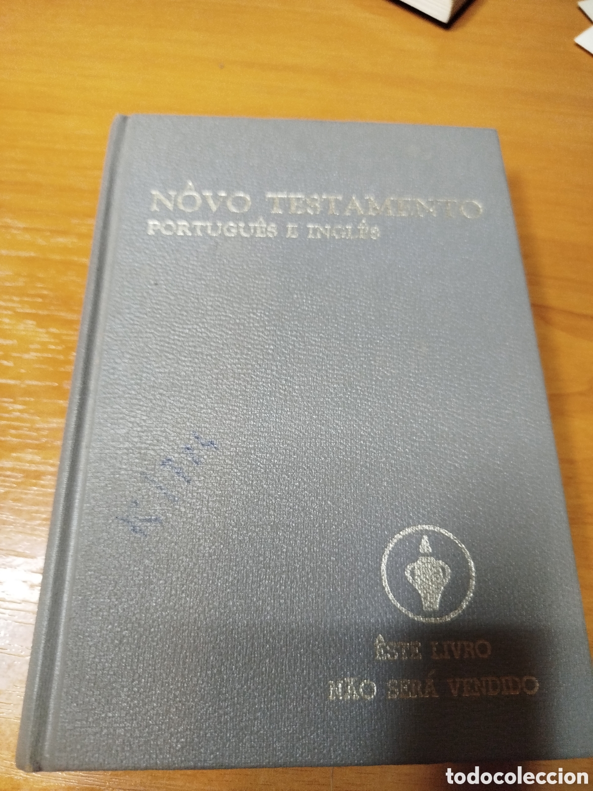 Libri di seconda mano: Novo testamento portugu&eacute;s e ingl&eacute;s.