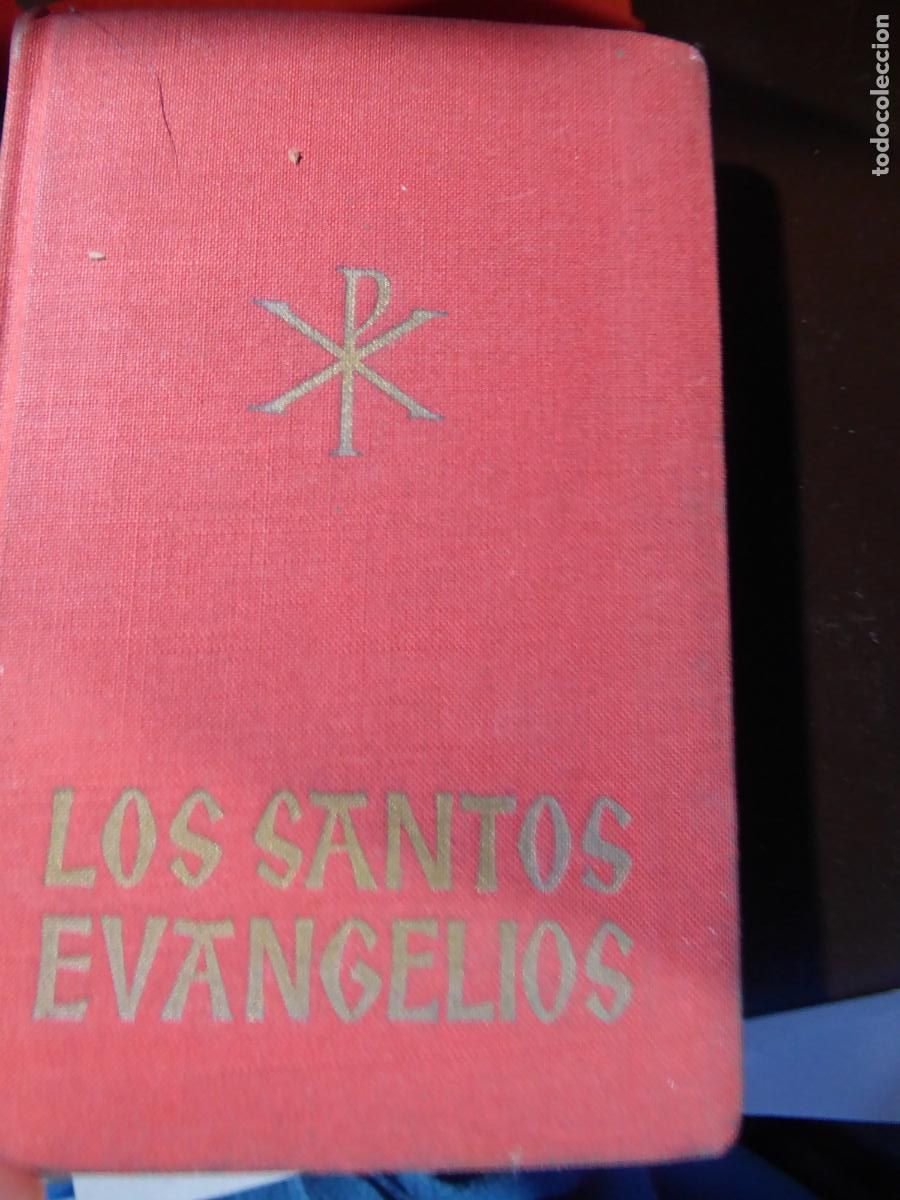 Libros de segunda mano: LOS SANTOS EVANGELIOS VERSION PETISCO SJ - Foto 1