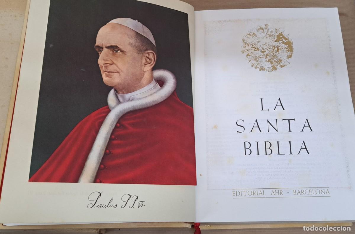 Libros de segunda mano: La Sagrada Biblia a&ntilde;o 1966, con ilustraciones de Dali y Rembrandt