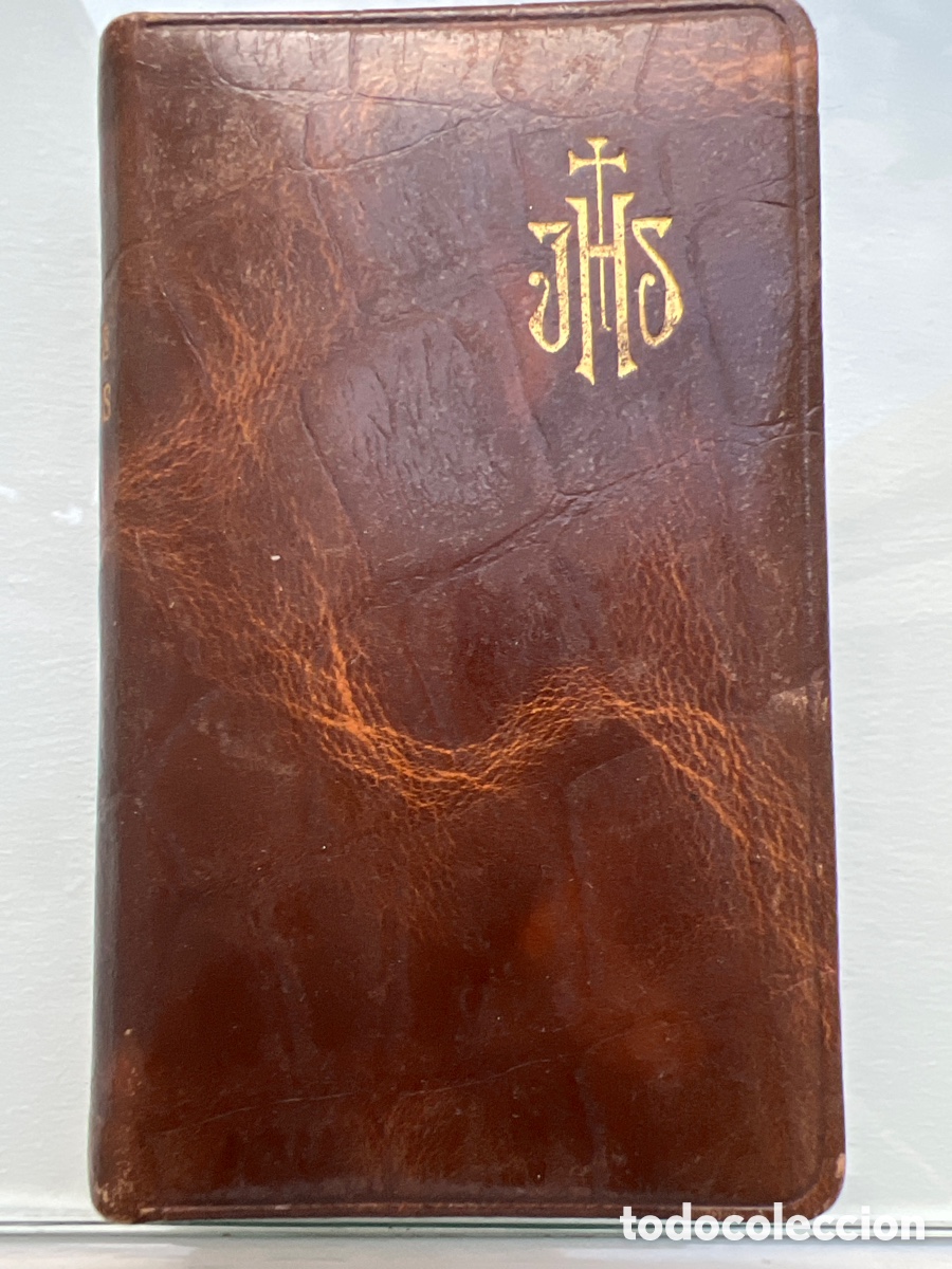 Libros de segunda mano: Misal cat&oacute;lico de bolsillo en piel, con anagrama IHS
