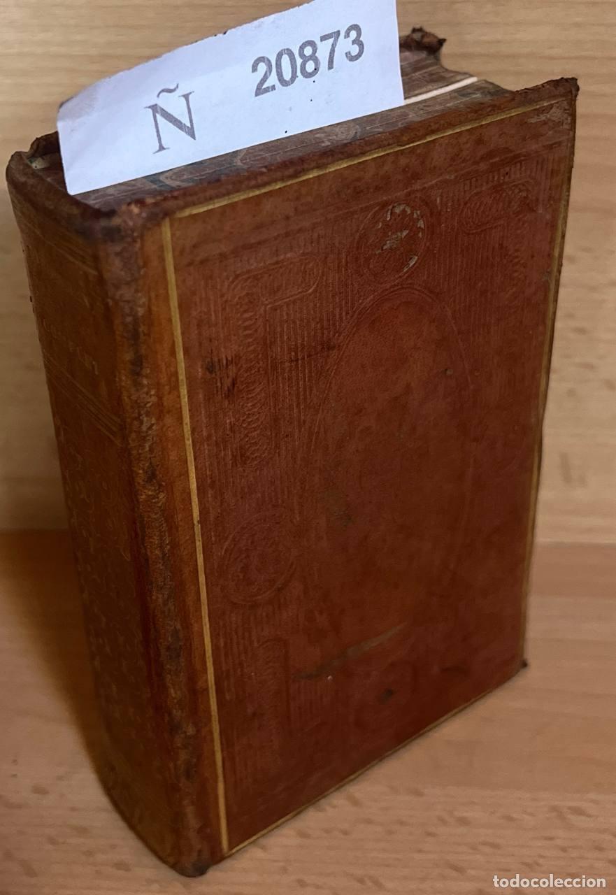 Livros em segunda m&atilde;o: s. a. - PAROISSIEN COMPLET, AVEC L� OFFICE DES DIMANCHES ET DES FETES, EN LATIN ET EN FRANCAIS.