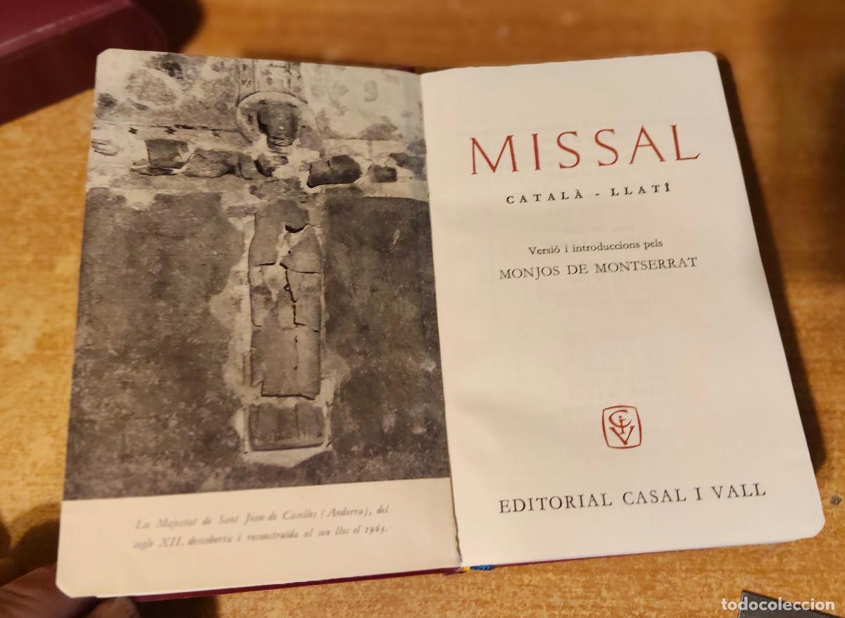Libros de segunda mano: Misal b&iacute;blico ANTIGUO funda original - Foto 1