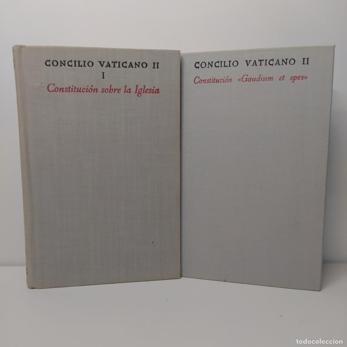 Libros de segunda mano: Concilio Vaticano II. Constituci&oacute;n de la Iglesia I. Constituci&oacute;n &ldquo;Gaudium et spes&rdquo;. (Dos libros).