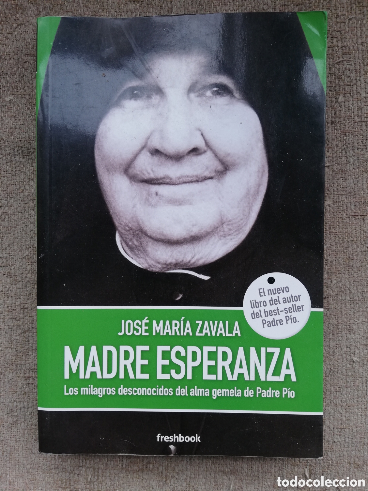 Libros de segunda mano: Madre Esperanza. Los milagros desconocidos alma gemela de P&iacute;o, Jos&eacute; Mar&iacute;a Zavala. Ejemplar dedicado