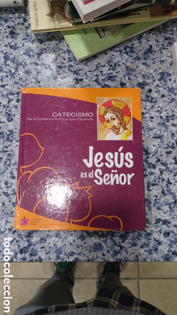 Libros de segunda mano: Jes&uacute;s es el Se&ntilde;or - Catecismo de la Conferencia Episcopal Espa&ntilde;ola