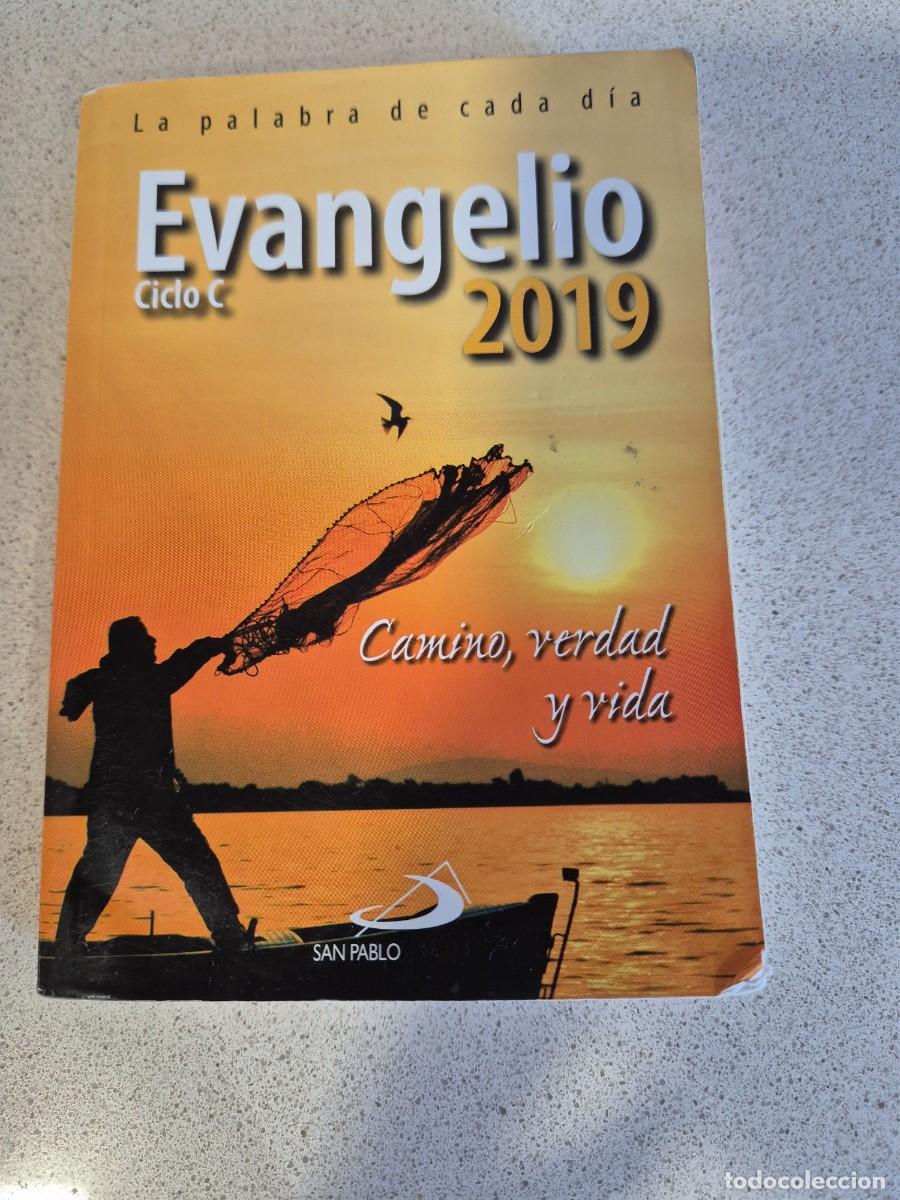 Libros de segunda mano: Libro Evangelio 2019 - Foto 1