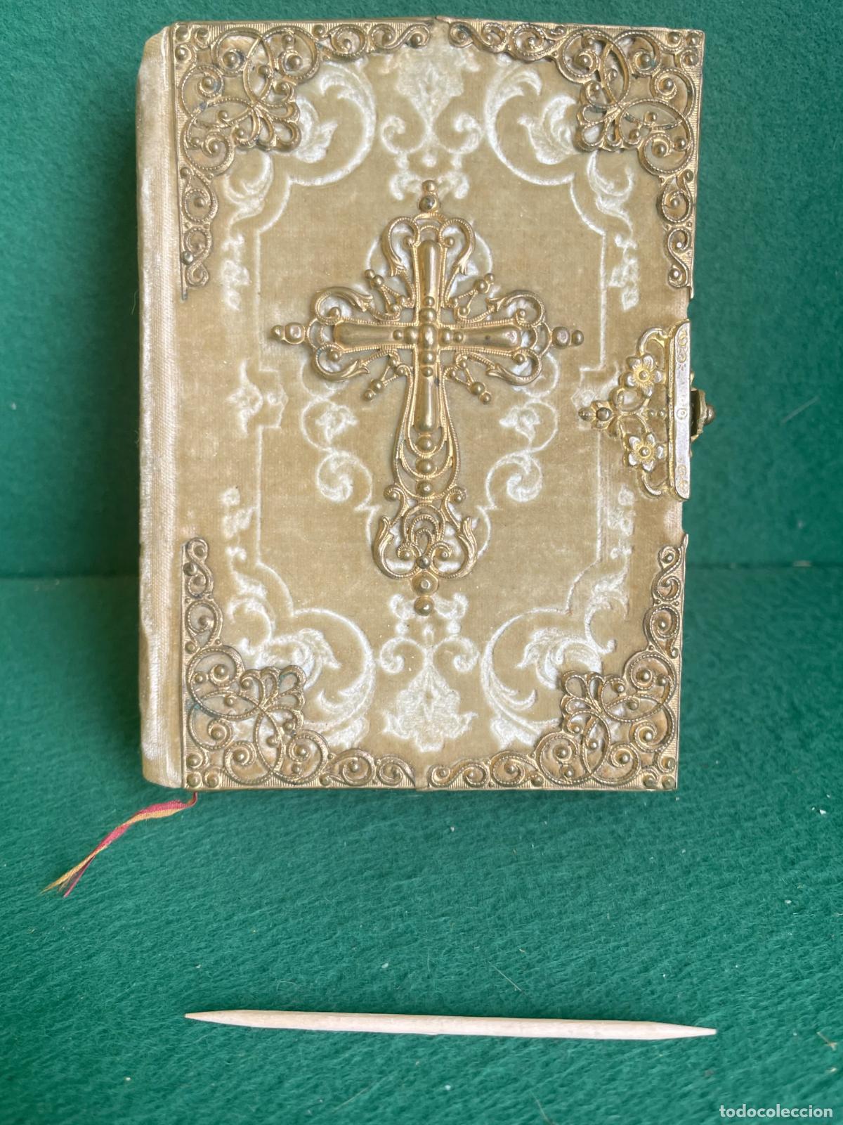 Libros de segunda mano: DEVOCIONARIO NOV&Iacute;SIMO JOYEL DE LA NI&Ntilde;A CRISTIANA - LIBRER&Iacute;A ESPA&Ntilde;OLA 1862 - BUEN&Iacute;SIMO ESTADO