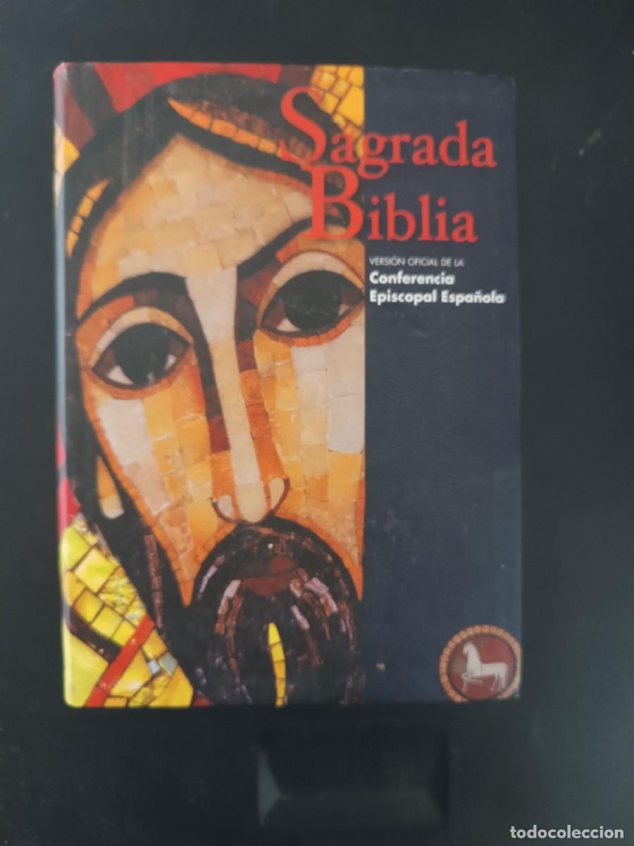 Libros de segunda mano: Sagrada Biblia Versi&oacute;n oficial de la Conferencia Episcopal Espa&ntilde;ola