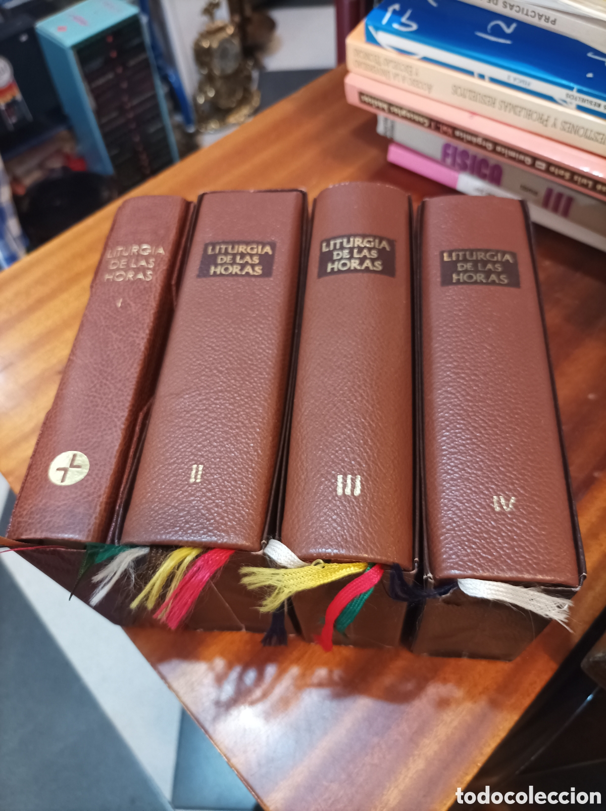 Libros de segunda mano: LITURGIA DE LAS HORAS 4TOMOS.I(2019).LOS OTROS 3(1998)
