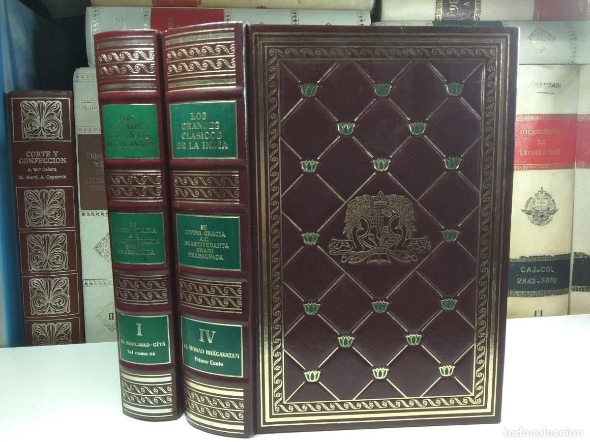 Libros de segunda mano: LOS GRANDES CL&Aacute;SICOS DE LA INDIA VOLS. I y 4. Su Divina Gracia A.C. Bhaktivedante Swami Prabhupada.