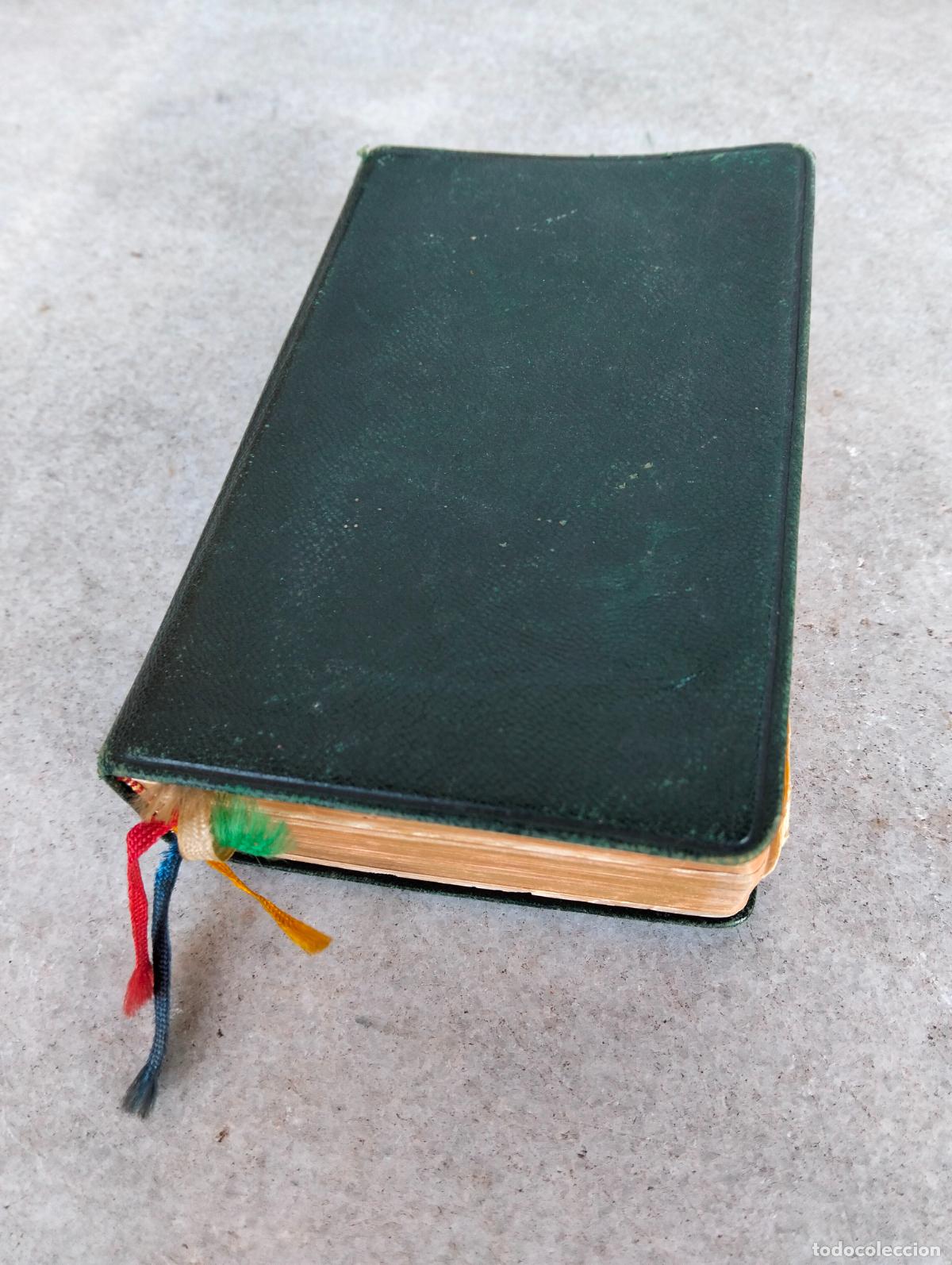 Libros de segunda mano: Missal catal&agrave; llat&iacute; versi&oacute; i introduccions pels monjos de montserrat editorial casal i vall