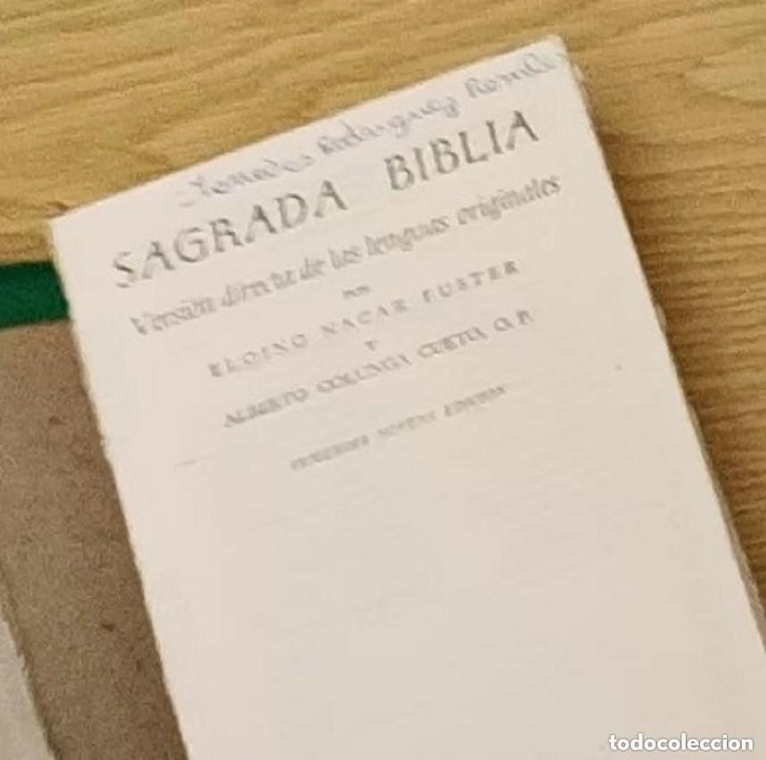 Libros de segunda mano: Sagrada Biblia -Lomo despegado y nombre a bol&iacute;grafo