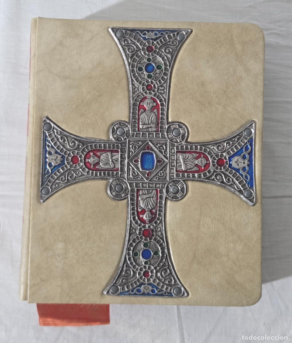 Libros de segunda mano: La biblia, Pr&oacute;logo del Excmo. D. Casimiro Morcillo Arzobispo de Madrid, 1967
