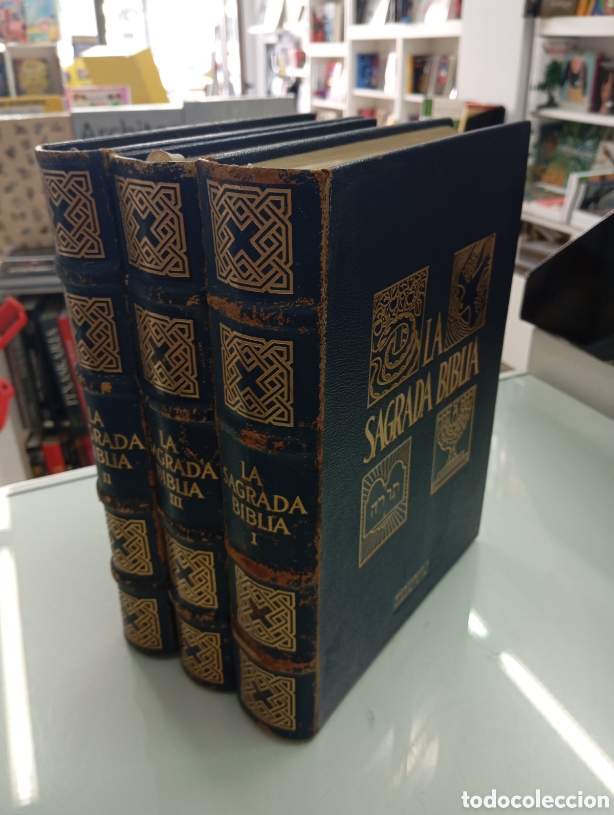 Libros de segunda mano: La Sagrada Biblia Montaner y Simon 3 tomos Obra completa 1961 Piel fotograbados