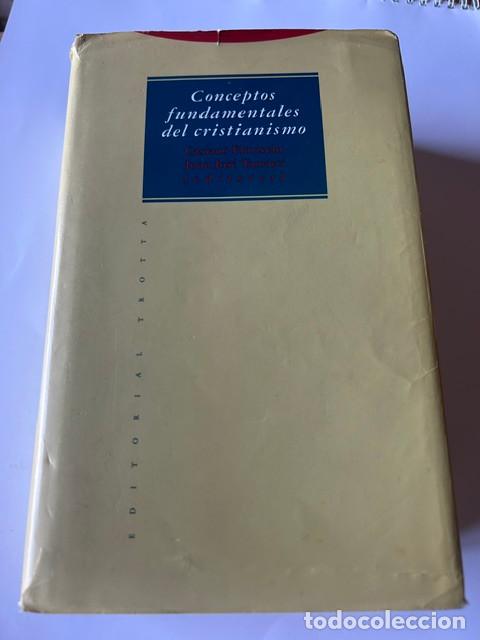 Libros de segunda mano: Conceptos fundamentales del cristianismo -Casiano Florist&aacute;n-