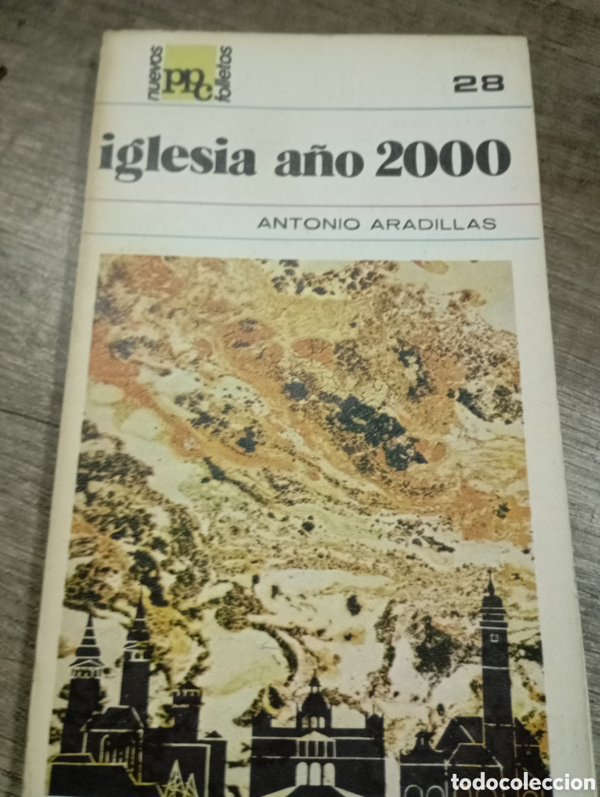 Libros de segunda mano: Libr&oacute;. Nuevos folletos Iglesia a&ntilde;o 2000