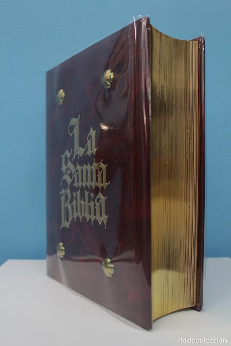 Libros de segunda mano: La Santa Biblia Familiar Ortells