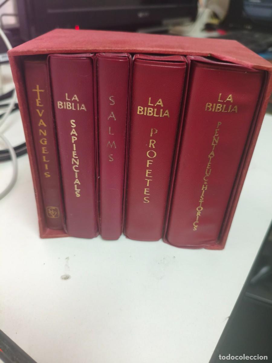 Libros de segunda mano: La B&iacute;blia: Pentateuc Hist&ograve;rics / Profetes / Salms / Sapiencials / Evangelis Monjos de Montserrat