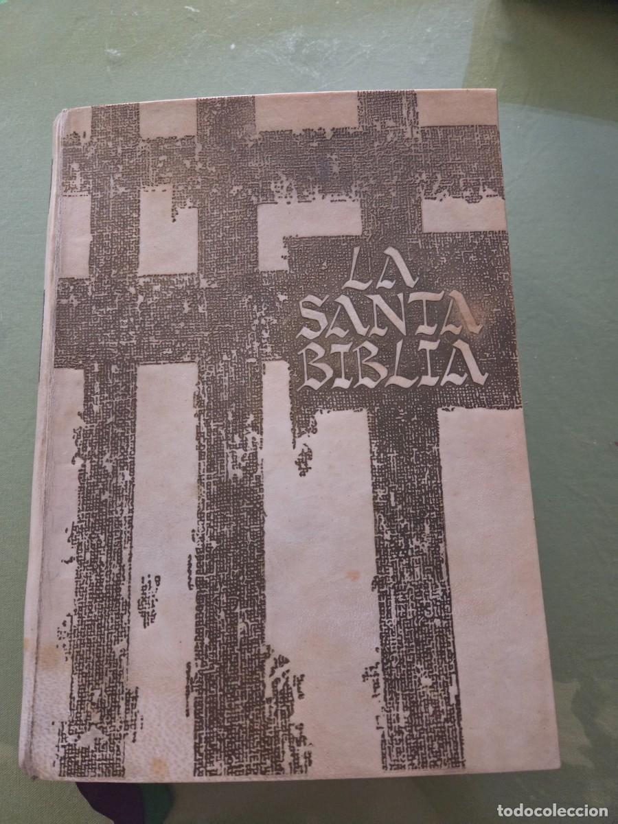 Libros de segunda mano: LA SANTA BIBLIA. CARROGGIO EDICION DE 1976