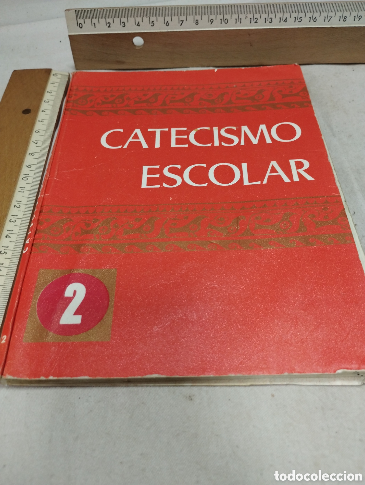 Libros de segunda mano: Catecismo escolar. 2&deg; curso, 1968