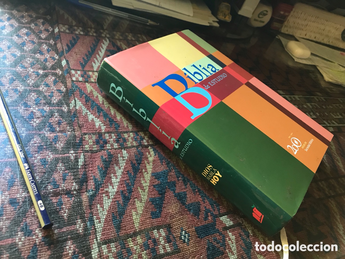 Libros de segunda mano: Biblia de estudio. 200 a&ntilde;os de sociedad b&iacute;blica. Pasta dura