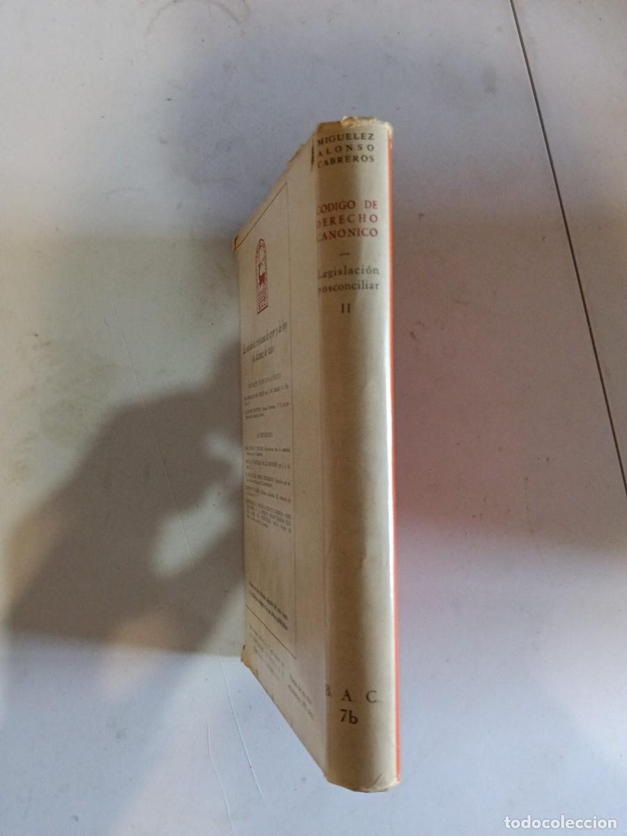 Libros de segunda mano: CODIGO DE DERECHO CANONICO Y LEGISLACION COMPLEMENTARIA II N&ordm; 7B - Foto 2