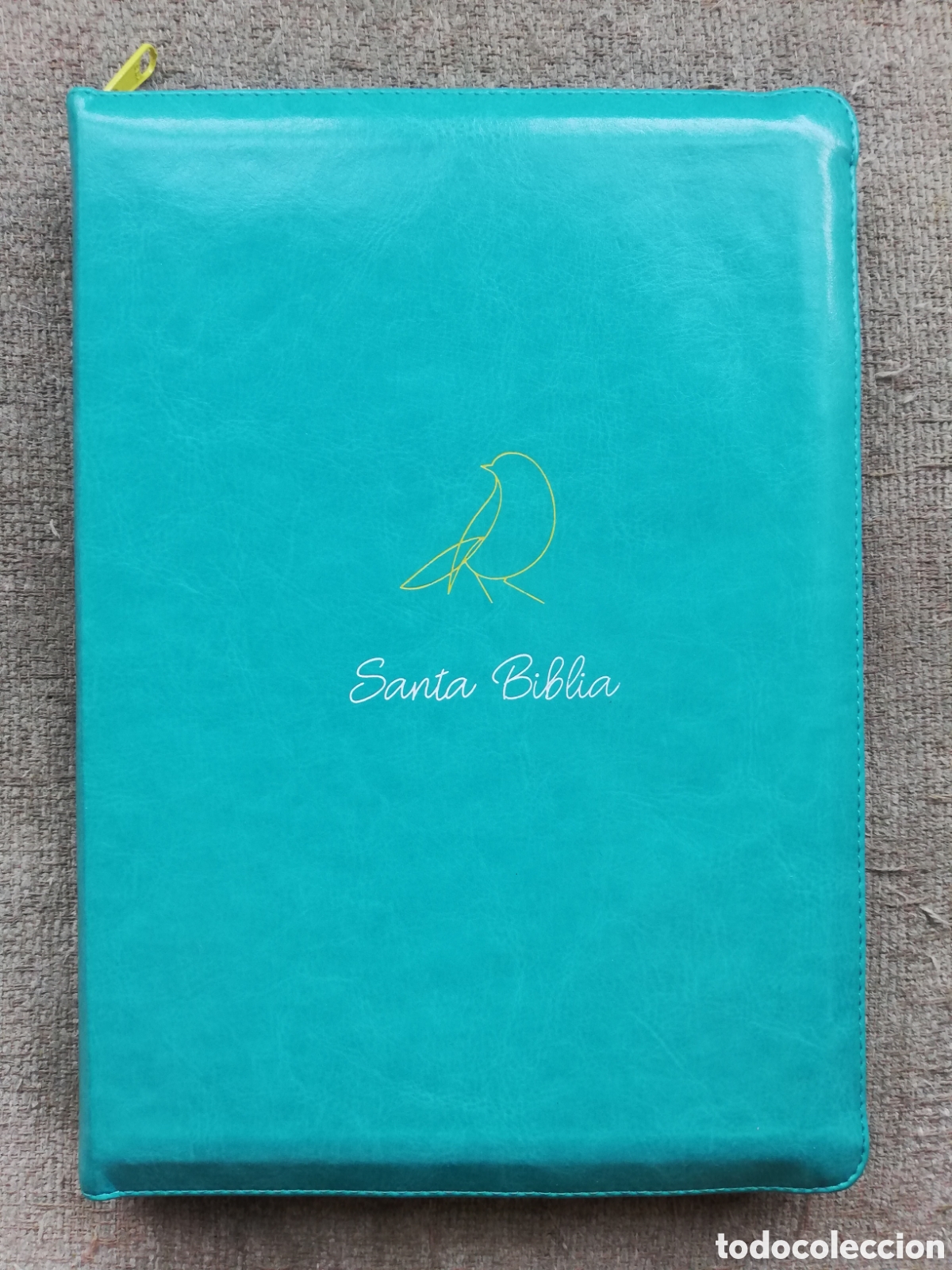 Livres d'occasion: Santa Biblia. Letra grande, edici&oacute;n con referencias. Nueva traducci&oacute;n viviente