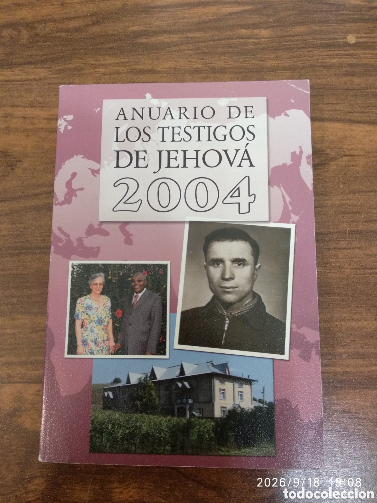 Libros de segunda mano: Anuario de los testigos de Jehov&aacute; 2004 - Foto 1