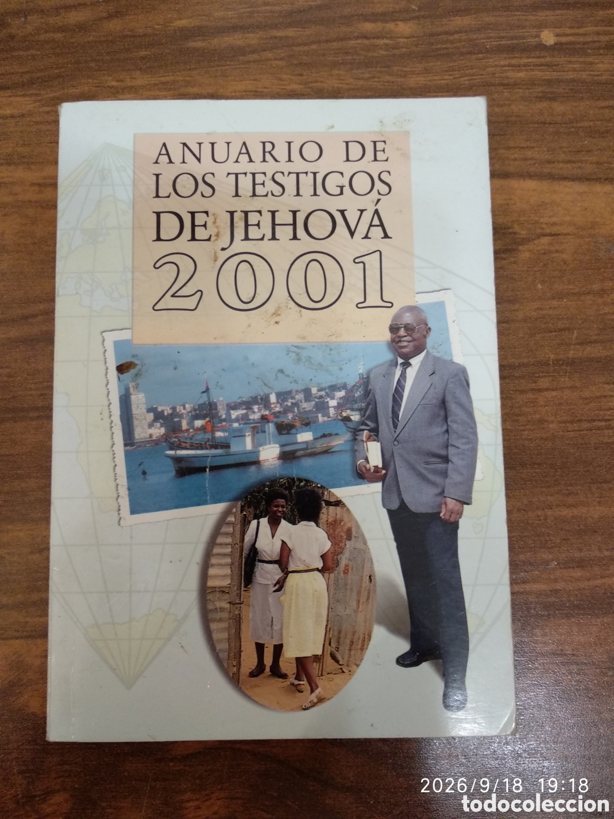 Libros de segunda mano: Anuario de los testigos de Jehov&aacute; 2001 - Foto 1