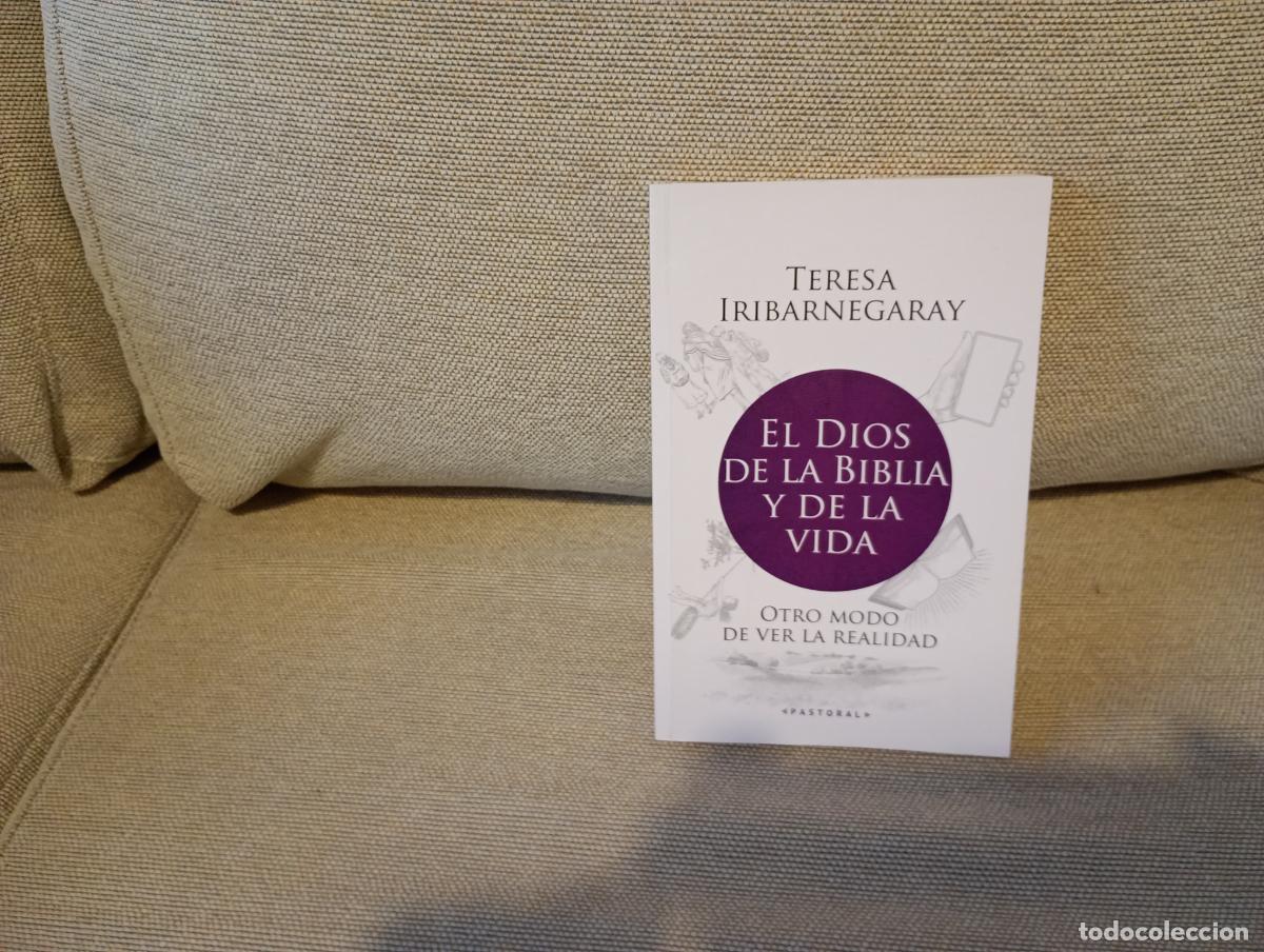 Libros de segunda mano: EL DIOS DE LA BIBLIA Y DE LA VIDA - Foto 1