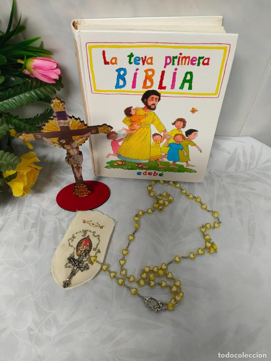 Libros de segunda mano: LOTE BIBLIA EN CATAL&Aacute;N ➕ REGALOS ROSARIO, CRUZ..➕ OTROS REGALOS