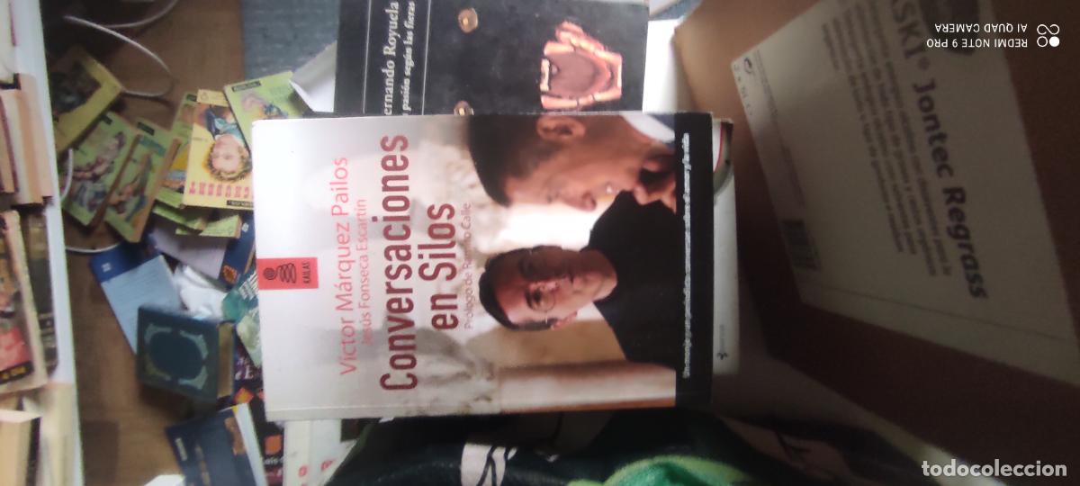 Libros de segunda mano: Conversaciones en Silos - V&iacute;ctor M&aacute;rquez Pailos y Jes&uacute;s Fonseca Escart&iacute;n