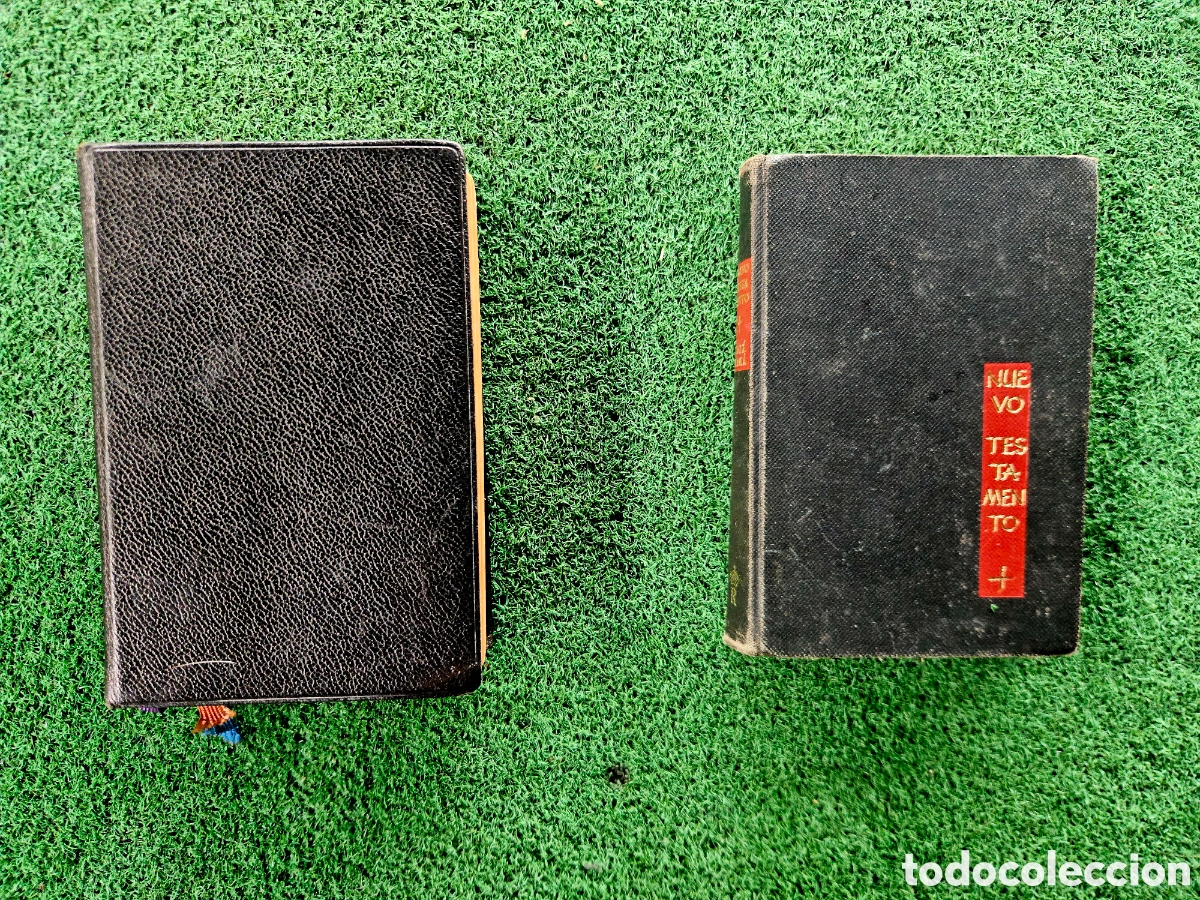 Libros de segunda mano: Lote de Libros Antiguos Religiosos: Misal Diario y Nuevo Testamento (Ed. Regina)