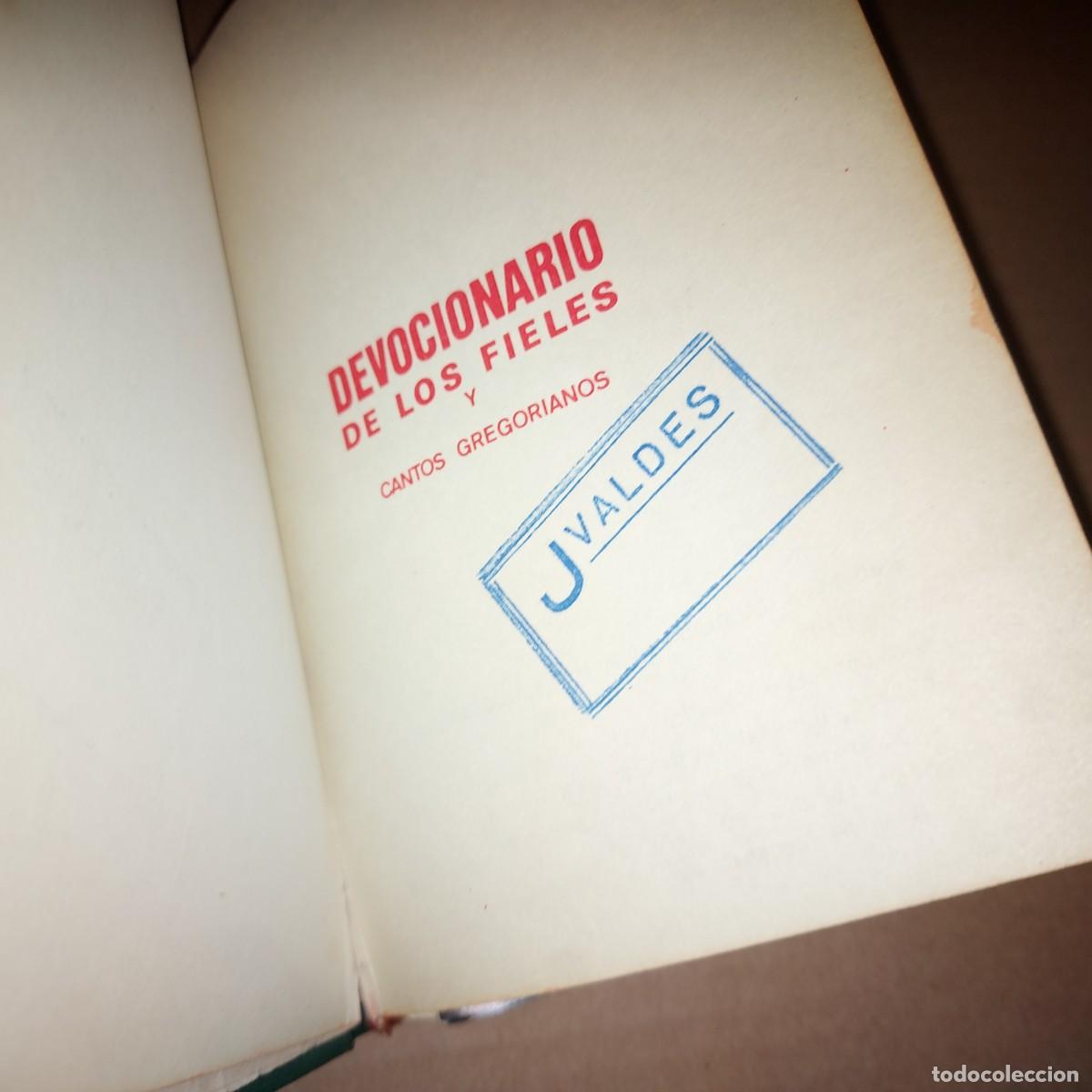 Libros de segunda mano: Devocionario de los fieles y Cantos gregorianos - An&oacute;nimo - Foto 2